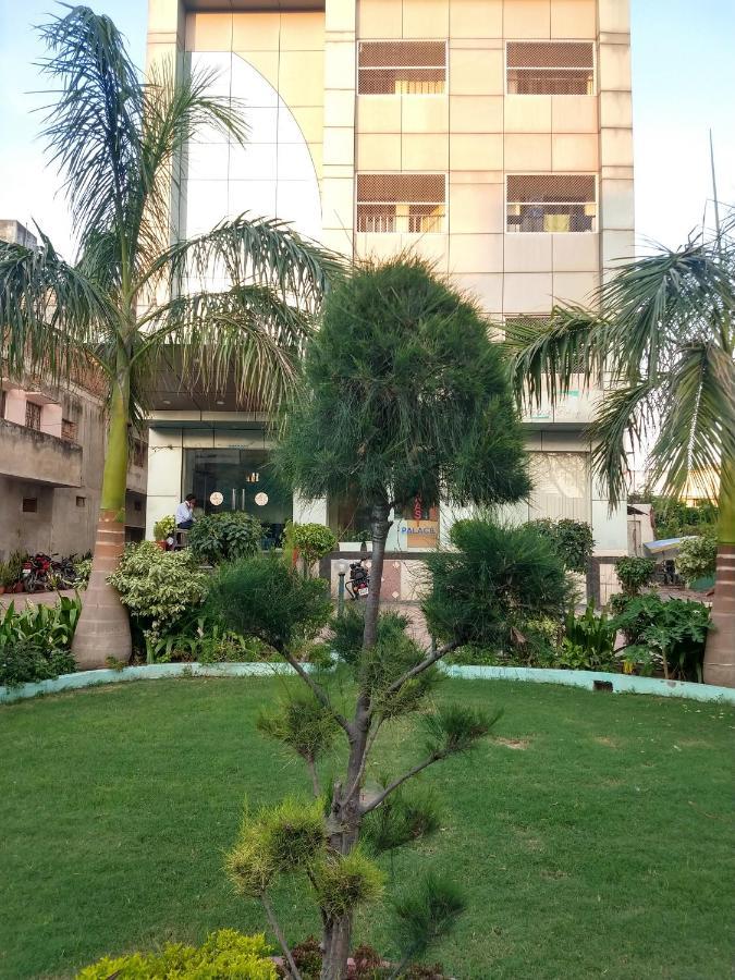 Varanasi Palace Екстериор снимка
