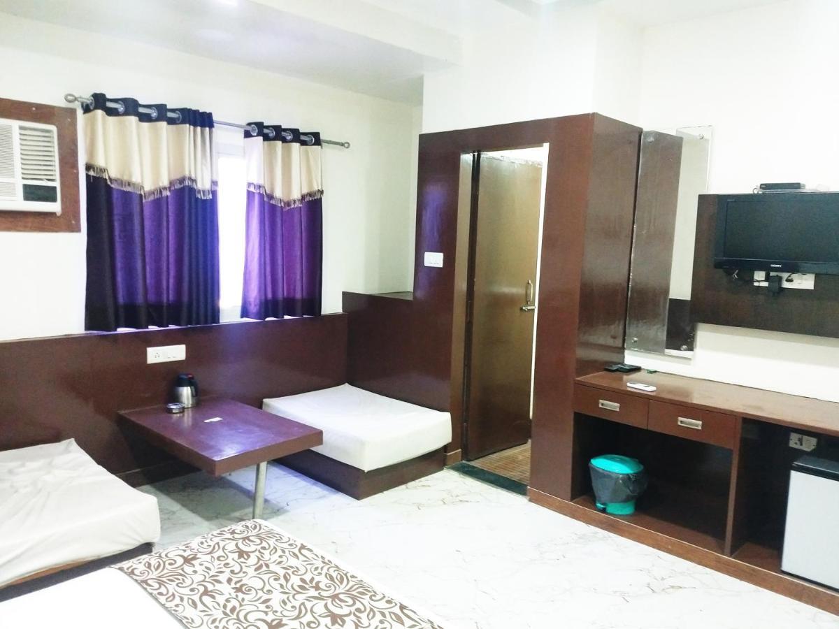 Varanasi Palace Екстериор снимка
