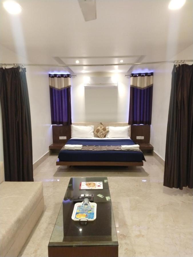 Varanasi Palace Екстериор снимка